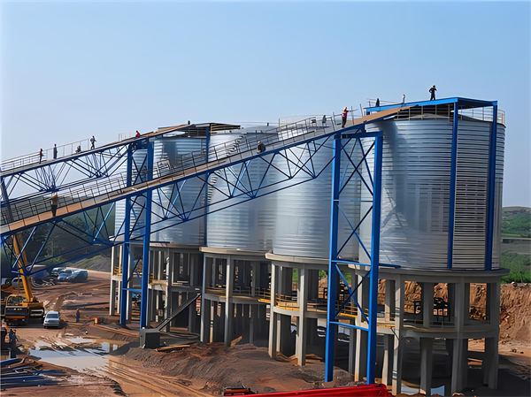 螺旋鋼板倉(cāng)施工現(xiàn)場(chǎng)